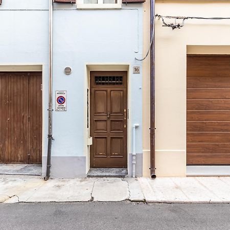 Ca 'Pico With Wifi-Few Steps From Center Appartement Mirandola Buitenkant foto