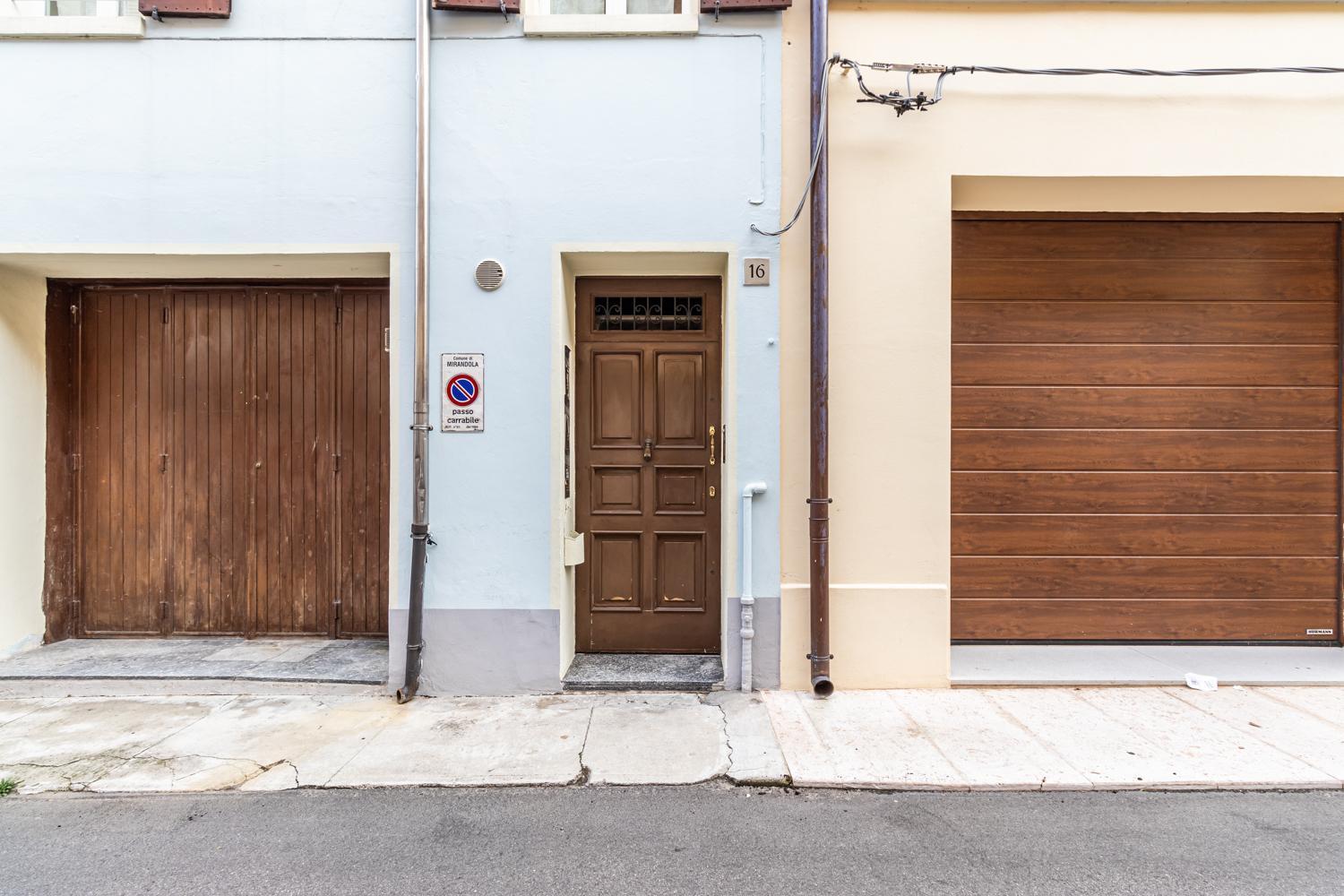Ca 'Pico With Wifi-Few Steps From Center Appartement Mirandola Buitenkant foto
