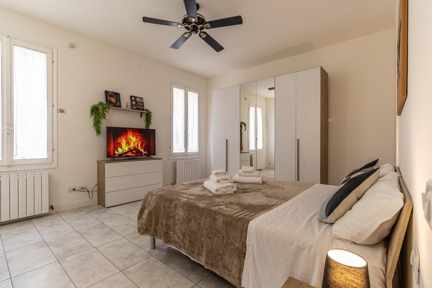 Ca 'Pico With Wifi-Few Steps From Center Appartement Mirandola Buitenkant foto