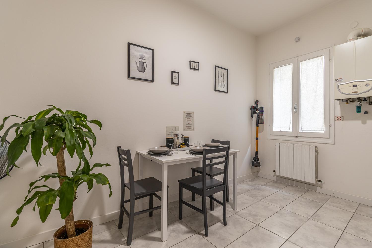Ca 'Pico With Wifi-Few Steps From Center Appartement Mirandola Buitenkant foto