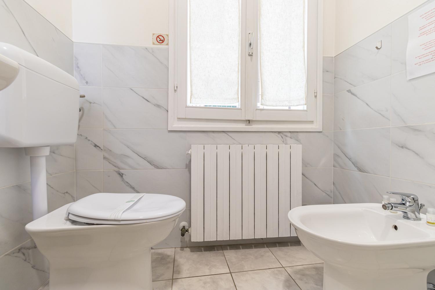 Ca 'Pico With Wifi-Few Steps From Center Appartement Mirandola Buitenkant foto